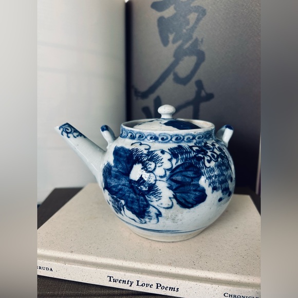 Chinese Blue and White Teapot Porcelain - Picture 2 of 6